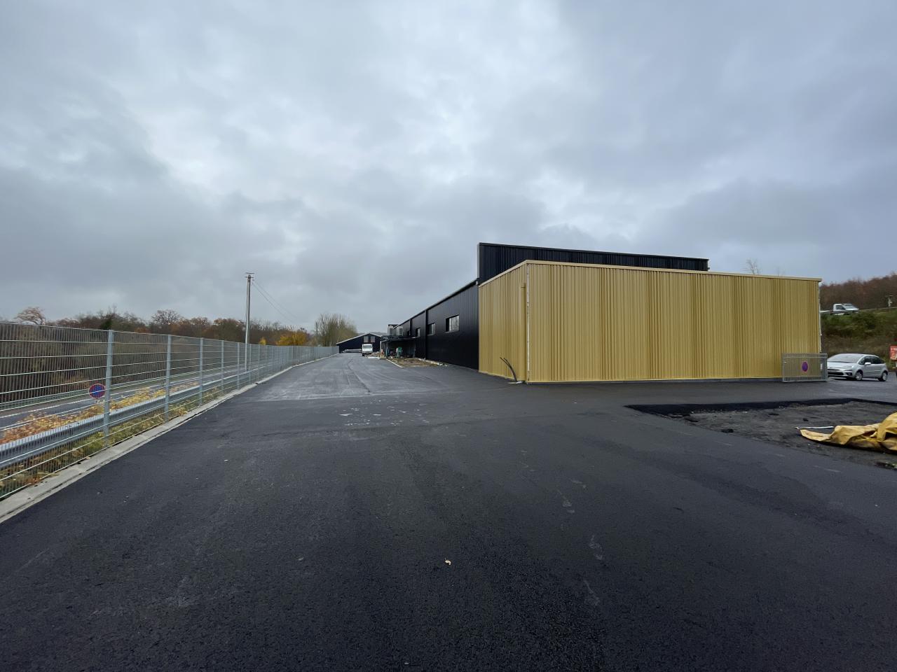 Commerce Champigneulles 778m² Location commerce Champigneulles Meurthe-et-Moselle OLCOM2204493 2